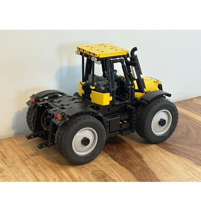MOC-254775 Модель трактора для – обзор и цена Urban Farming Model